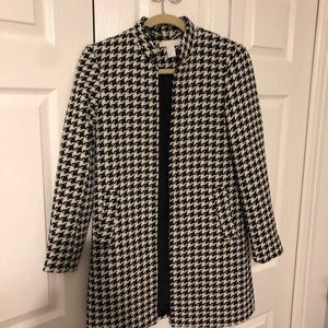 Black and white houndstooth coat